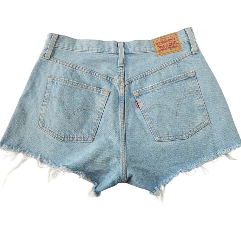Levi's Light Blue Distressed 501 Jean Shorts size 32 - Picture 2 of 11